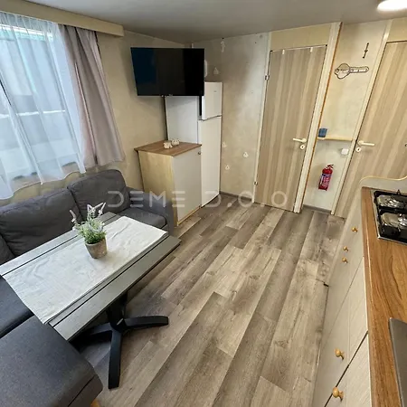 Camping Azure Mobilhaz Privlaka (Zadar)