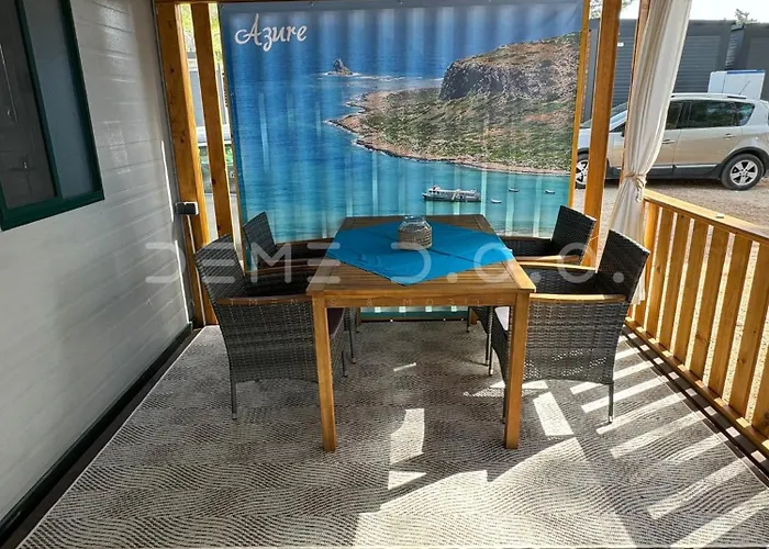 Camping Azure Mobilhaz *